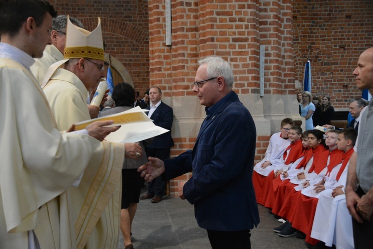 Pierwsza jubileuszowa pielgrzymka dekanalna do katedry