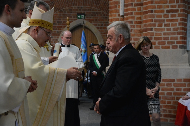 Pierwsza jubileuszowa pielgrzymka dekanalna do katedry