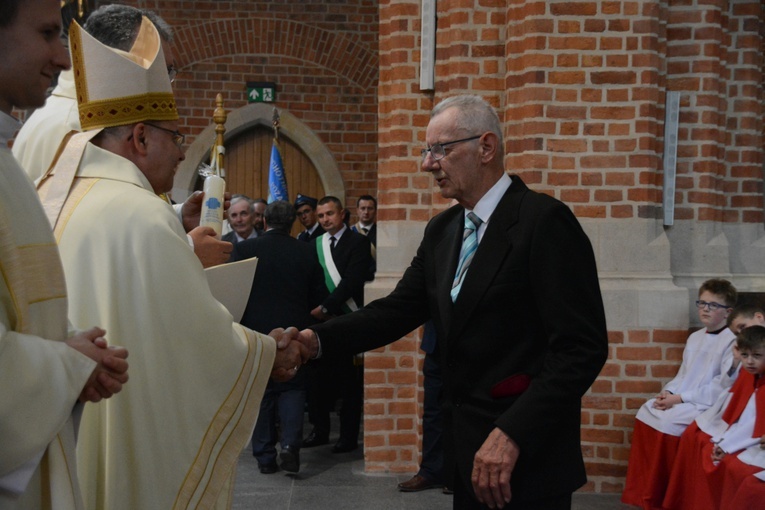 Pierwsza jubileuszowa pielgrzymka dekanalna do katedry