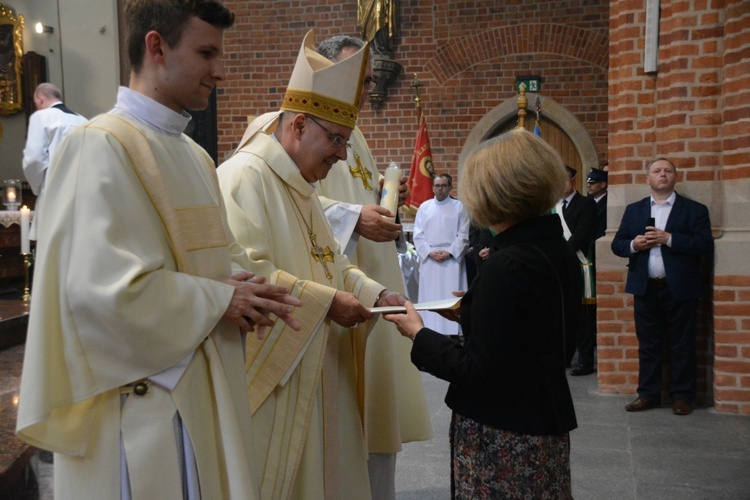 Pierwsza jubileuszowa pielgrzymka dekanalna do katedry