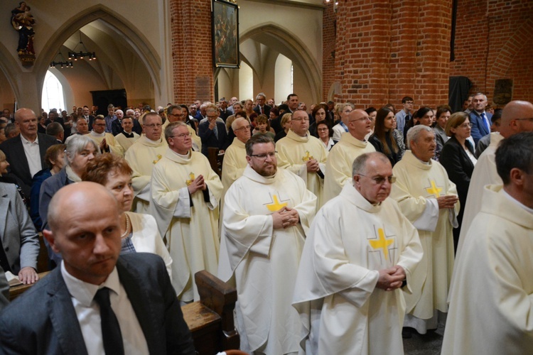 Pierwsza jubileuszowa pielgrzymka dekanalna do katedry