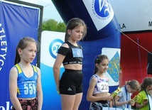 Na najwyższym podium Victoria Tovarnytska z Ukrainy.