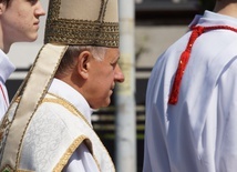 Relikwie św. Jana Pawła II w parafii pw. Świętej Trójcy we Wrocławiu-Krzykach