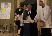 Abp Galbas na Ekumenicznych Dniach Biblii: chrześcijanie potrafią mur zamienić na most
