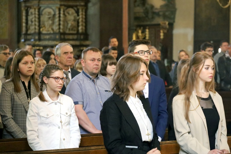 Świdnica. Wizytacja i bierzmowanie w katedrze