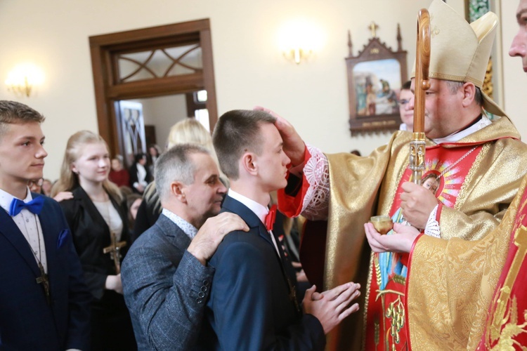 Bierzmowanie w Stróżach