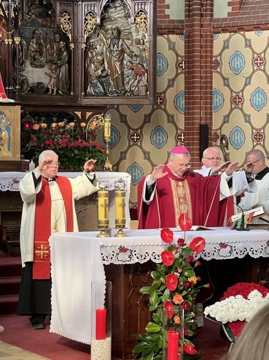 Bierzmowanie w Żarach