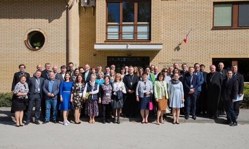 Abp Ryś o związkach niesakramentalnych: Najpierw słuchanie, potem gotowe recepty 