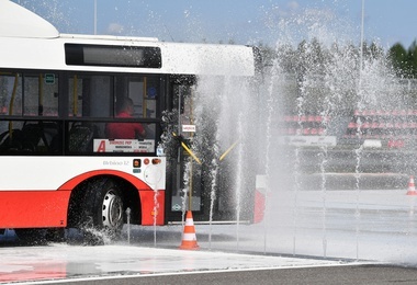 Mistrzowie autobusów