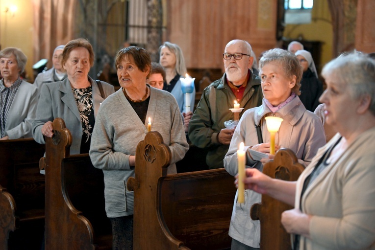 Piąta rocznica koronacji MB Uzdrowienia Chorych