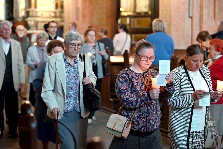 Piąta rocznica koronacji MB Uzdrowienia Chorych