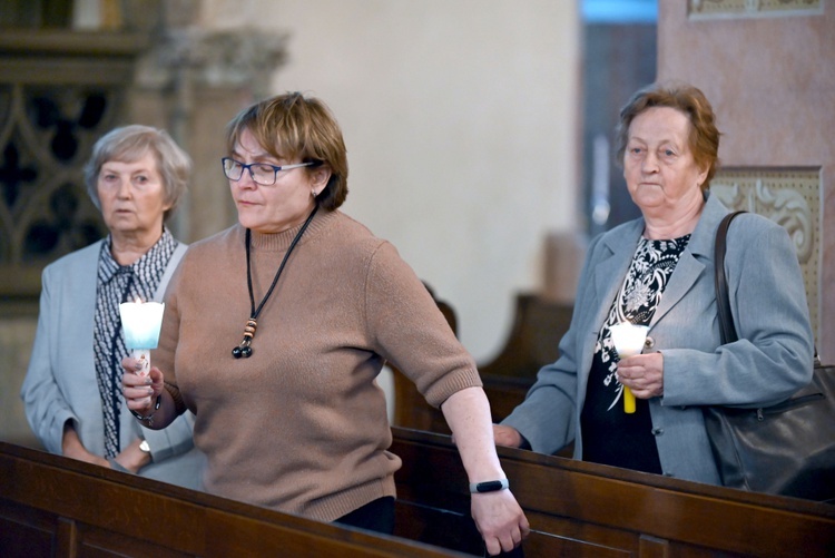 Piąta rocznica koronacji MB Uzdrowienia Chorych