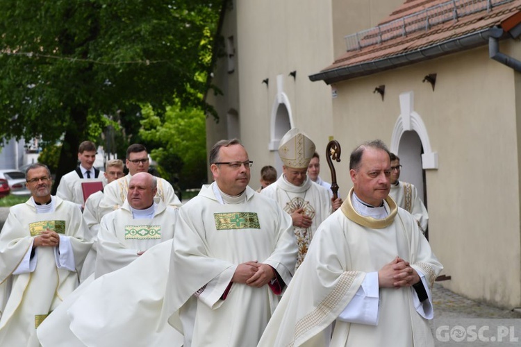 W Zielonej Górze trwają święcenia diakonatu