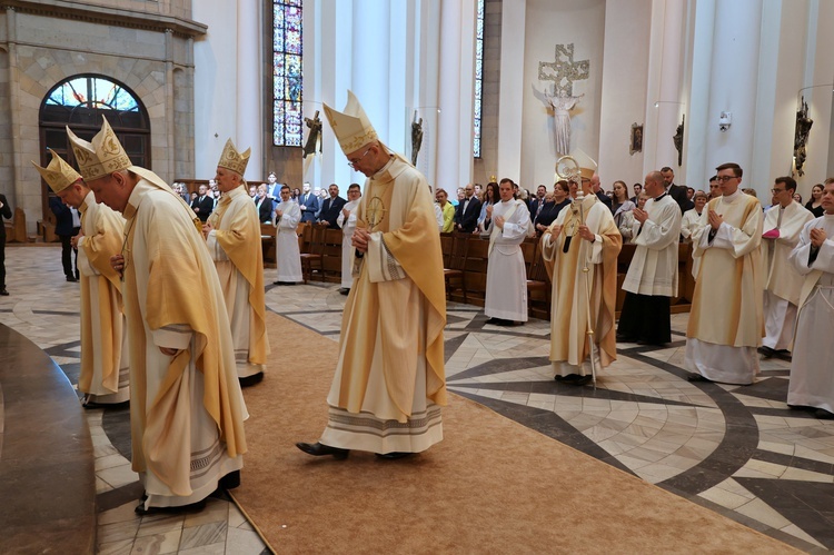 Święcenia prezbiteratu cz. 1