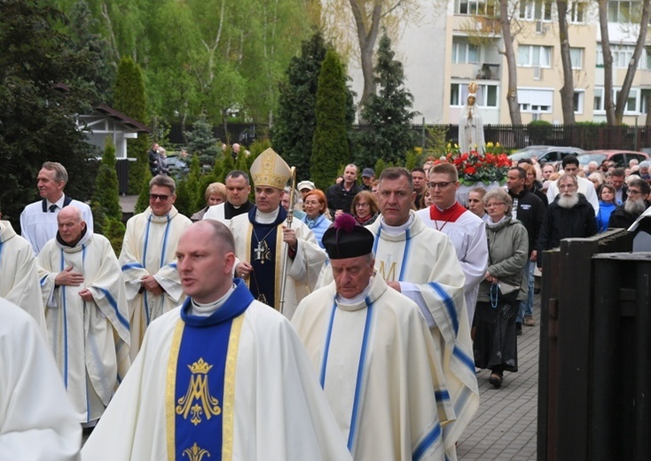 Po Mszy św. odbyła się procesja różańcowa.