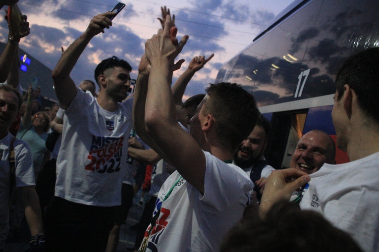 Grupa Azoty ZAKSA Kędzierzyn-Koźle mistrzem Polski! Powitanie w domu