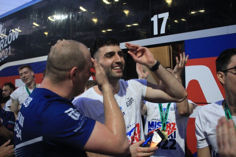 Grupa Azoty ZAKSA Kędzierzyn-Koźle mistrzem Polski! Powitanie w domu