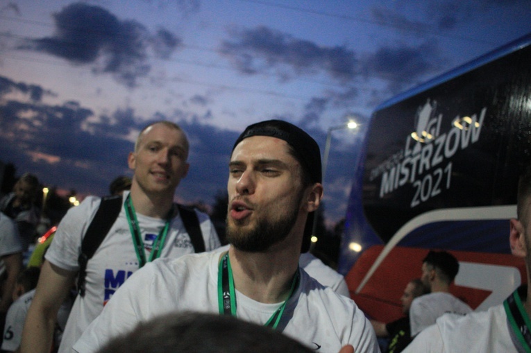 Grupa Azoty ZAKSA Kędzierzyn-Koźle mistrzem Polski! Powitanie w domu