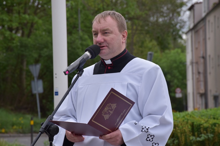 Tablica upamiętniająca bł. ks. Rogaczewskiego