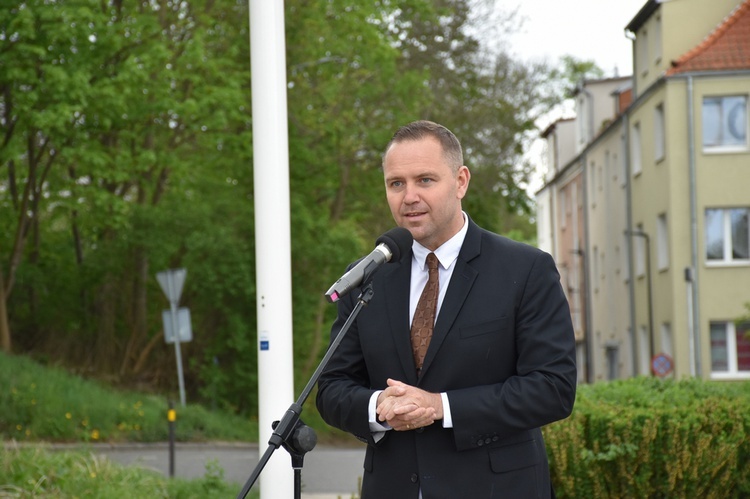 Tablica upamiętniająca bł. ks. Rogaczewskiego