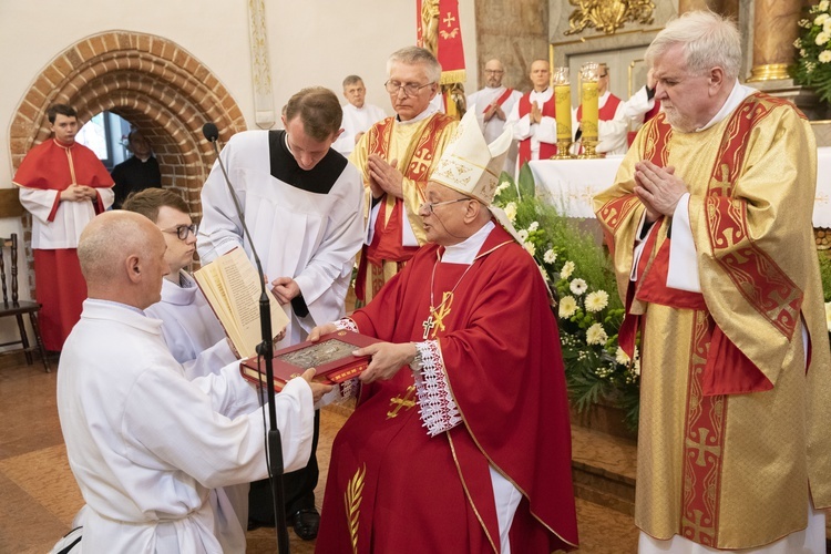 Robert Bińkowski - piąty diakon stały w archidiecezji warszawskiej