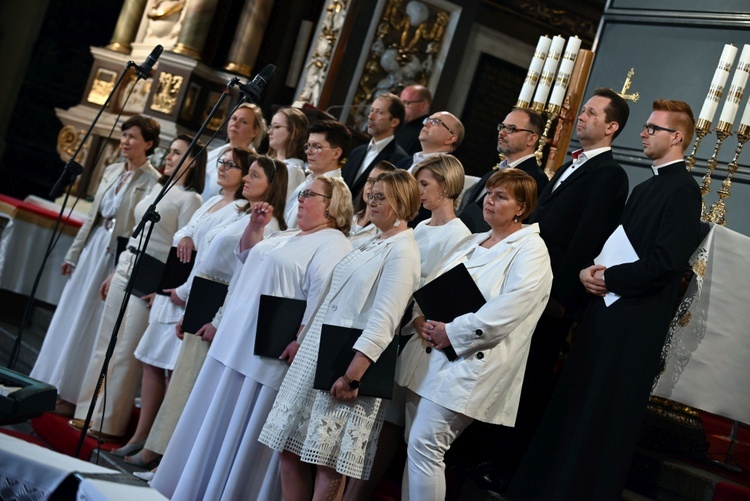 Świdnica. Koncert chóru "Tactus sonus" w ramach Dni Papieskich