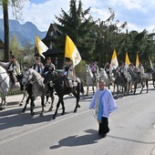 Zakopane. Niedziela fatimska z procesją przez Krupówki