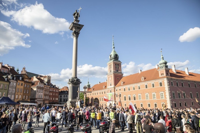 Wielka procesja różańcowa. Za Polskę