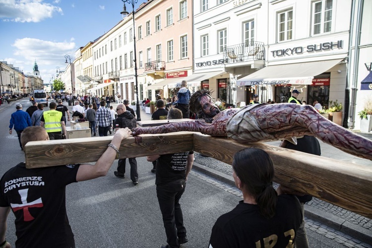 Wielka procesja różańcowa. Za Polskę