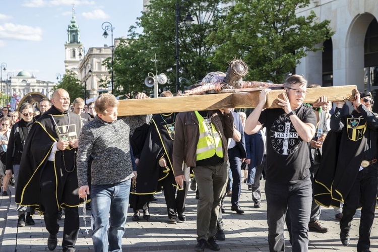 Wielka procesja różańcowa. Za Polskę