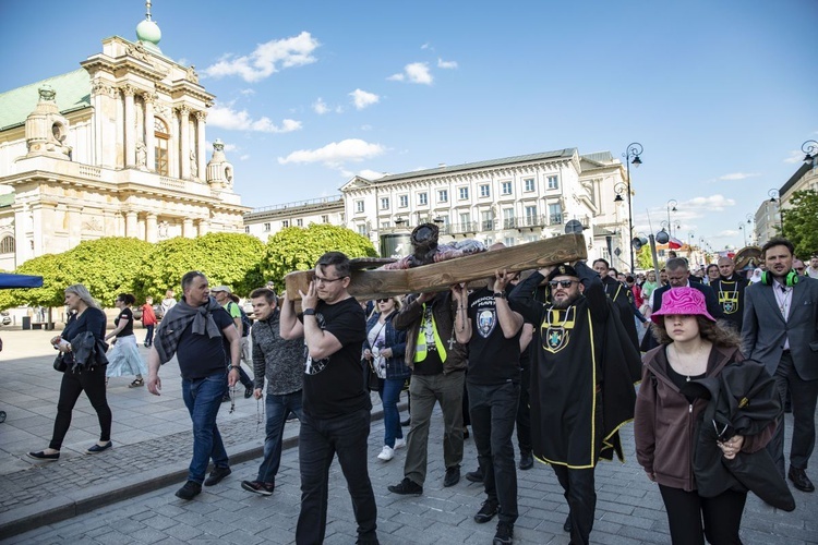 Wielka procesja różańcowa. Za Polskę