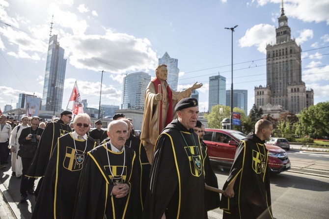 Wielka procesja różańcowa. Za Polskę