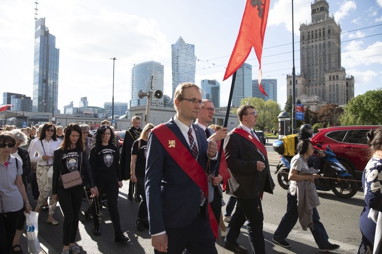 Wielka procesja różańcowa. Za Polskę