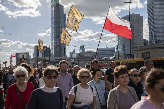 Wielka procesja różańcowa. Za Polskę