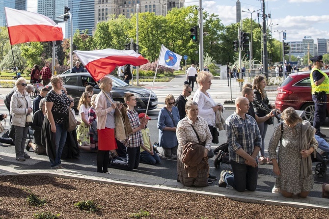 Wielka procesja różańcowa. Za Polskę