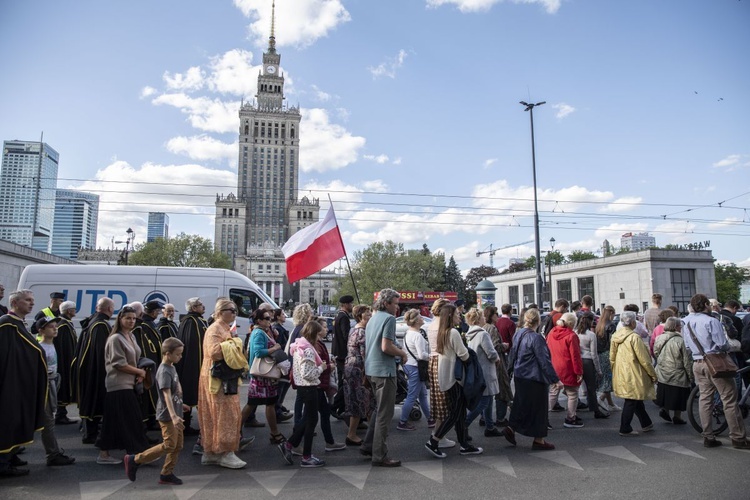 Wielka procesja różańcowa. Za Polskę