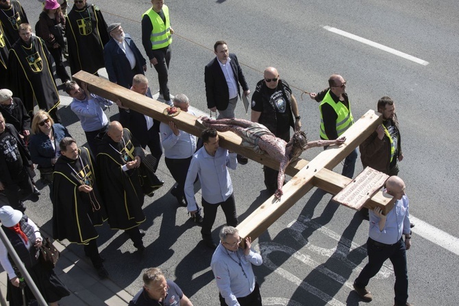 Wielka procesja różańcowa. Za Polskę