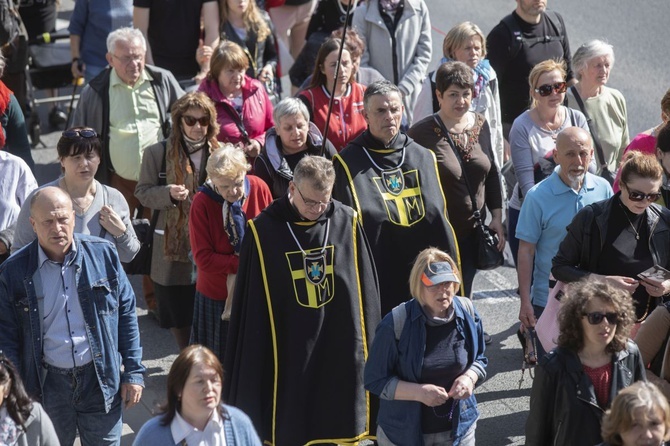 Wielka procesja różańcowa. Za Polskę