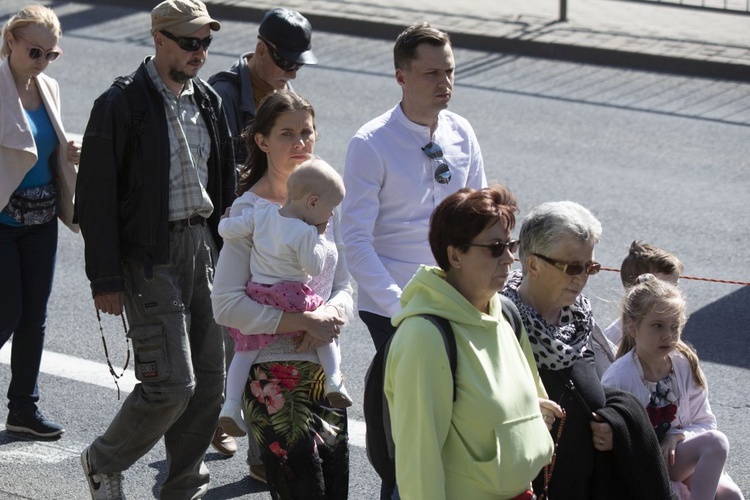 Wielka procesja różańcowa. Za Polskę