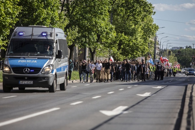 Wielka procesja różańcowa. Za Polskę