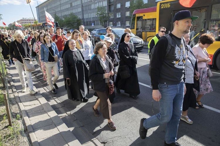 Wielka procesja różańcowa. Za Polskę