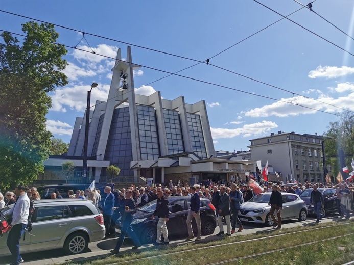 Wielka procesja różańcowa. Za Polskę