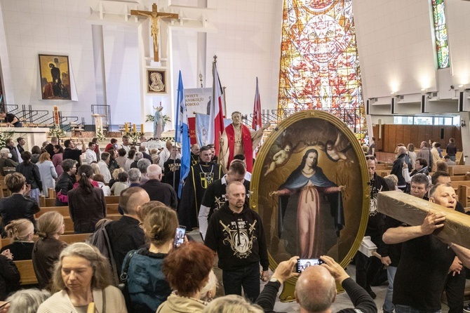 Wielka procesja różańcowa. Za Polskę