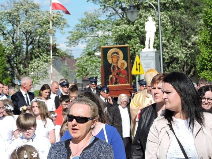 Grabów. 5 rocznica nawiedzenia ikony Pani Jasnogórskiej