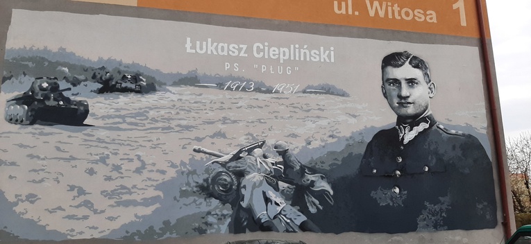 Mówią do nas ze ścian bloków