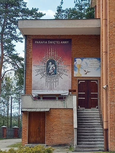 Parafia św. Anny w Korzeniowie