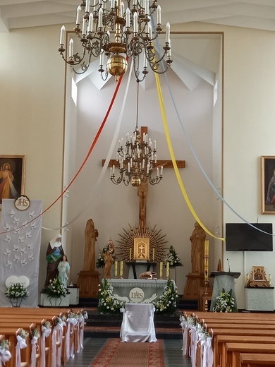 Parafia św. Anny w Korzeniowie