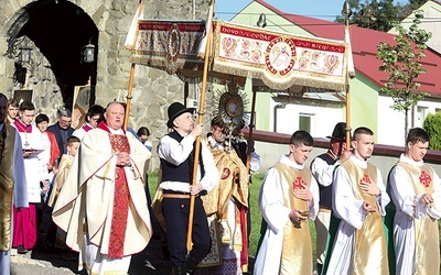 	Dziękczynieniu przewodniczył bp Edward Kawa ze Lwowa.