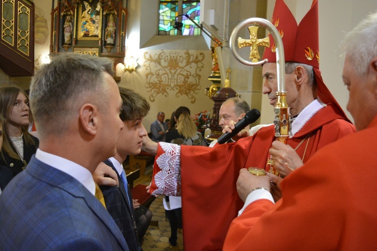 Bierzmowanie w Łużnej 2022