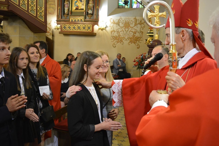 Bierzmowanie w Łużnej 2022